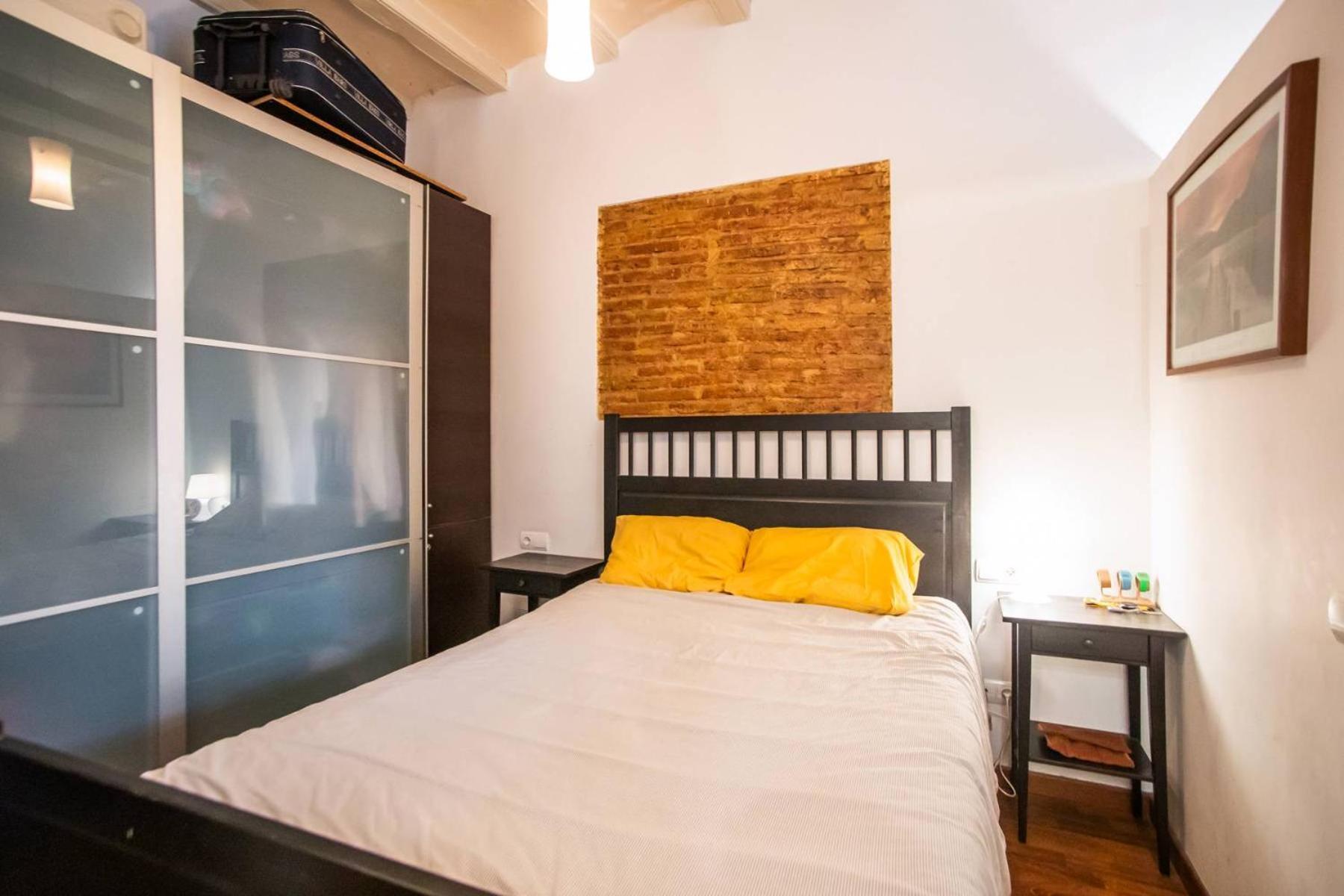 12gra1070 - Cozy Flat In The Heart Of Gracia!