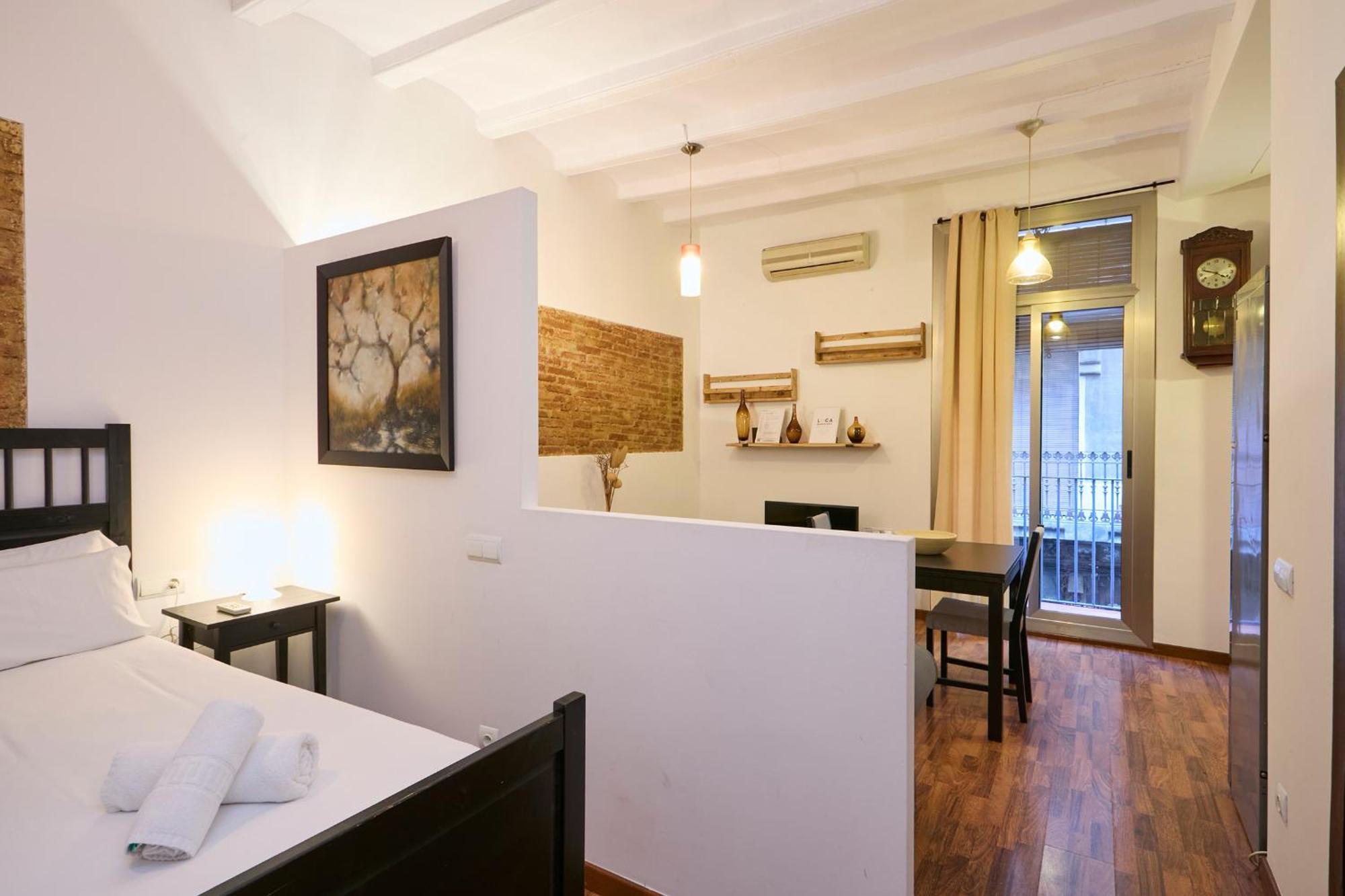 12gra1070 - Cozy Flat In The Heart Of Gracia!
