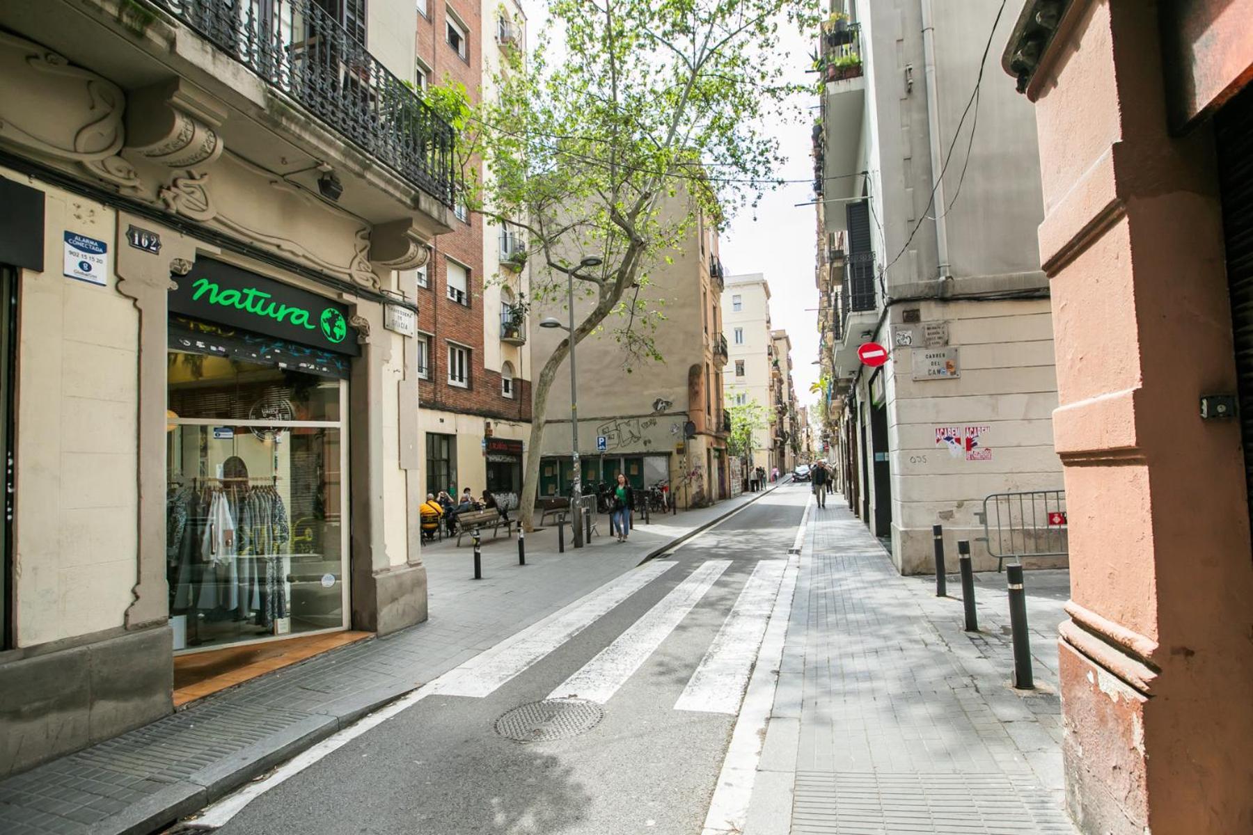 12gra1070 - Cozy Flat In The Heart Of Gracia! *
