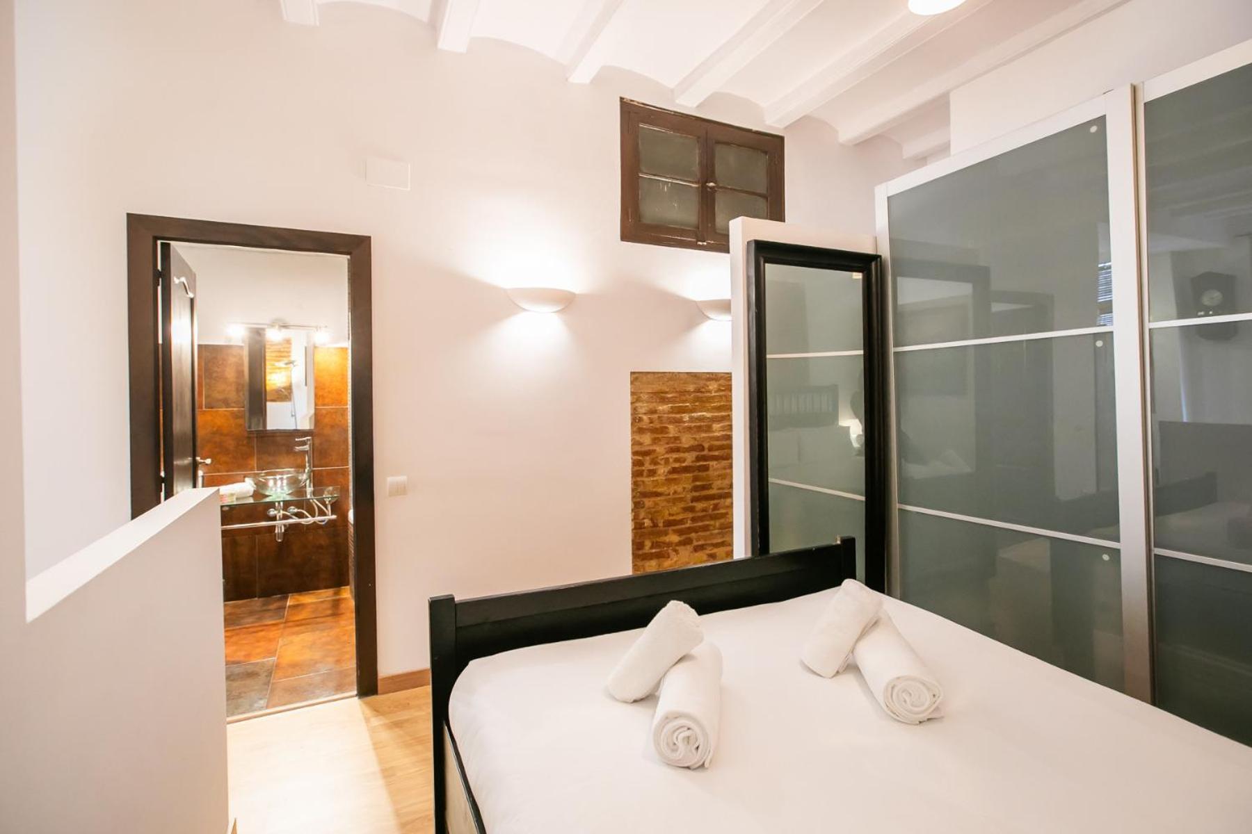 12gra1070 - Cozy Flat In The Heart Of Gracia! Barcelona