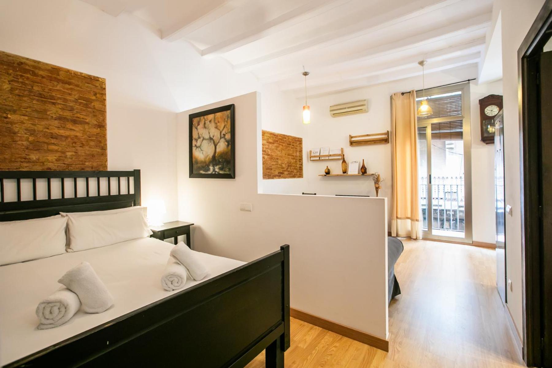 12gra1070 - Cozy Flat In The Heart Of Gracia!