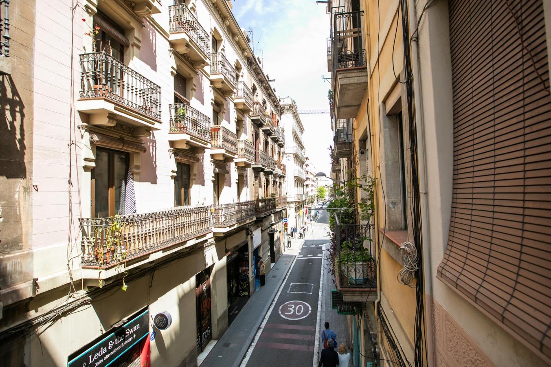 12gra1070 - Cozy Flat In The Heart Of Gracia! * Barcelona